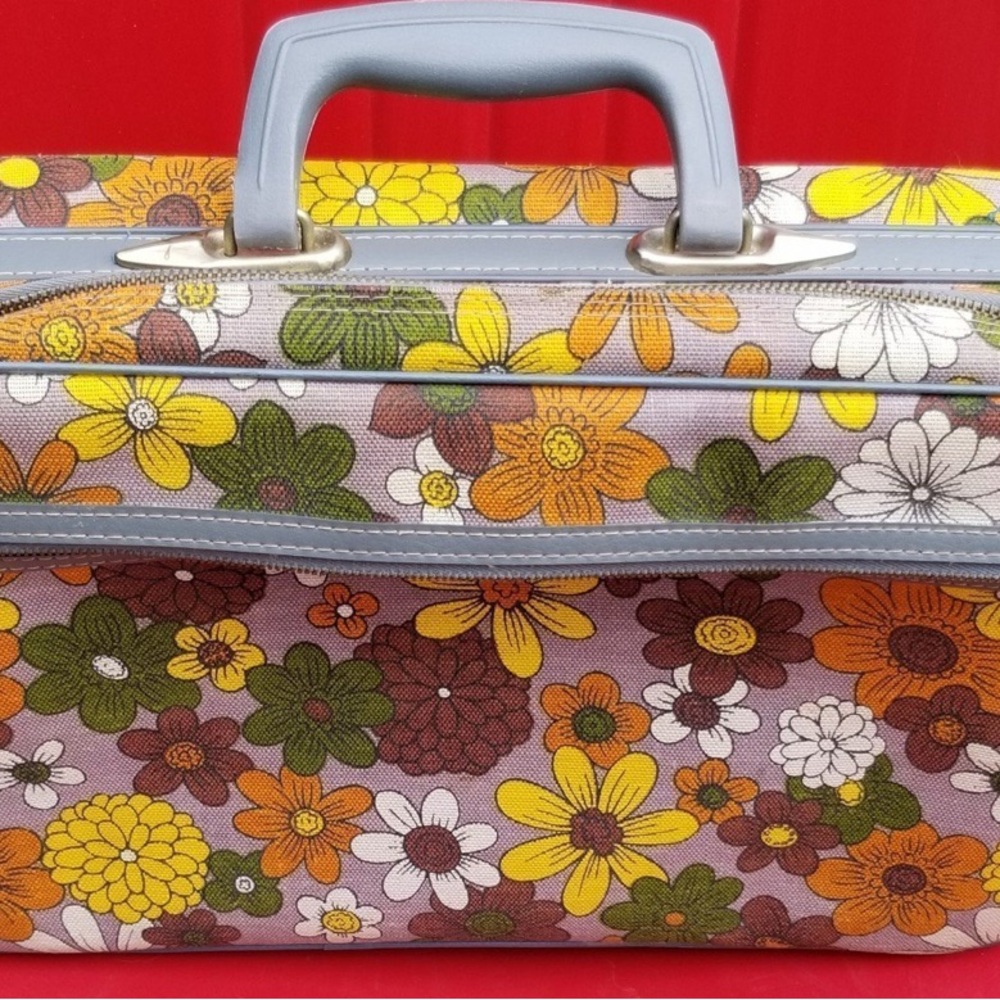 Vibrant Floral Travel Bag with Gray Handles